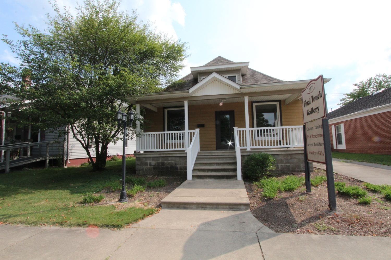 917 Broadway Ave, Mattoon, IL 61938